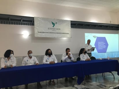 La asociación civil Alzando Voces presentó ayer el Laboratorio y Observatorio Ciudadano 'S.O.S. Acuíferos Mx'. (EL SIGLO DE TORREÓN)