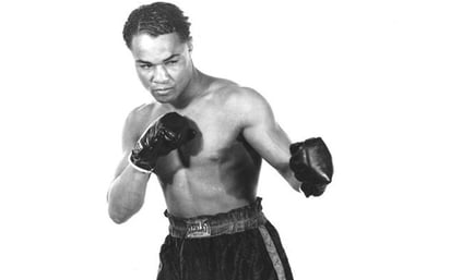 El 13 de octubre pero de 1939, Henry Armstrong, campeón del mundo entre los pesos Welters, realizó su segunda defensa en cuatro días. (ESPECIAL)