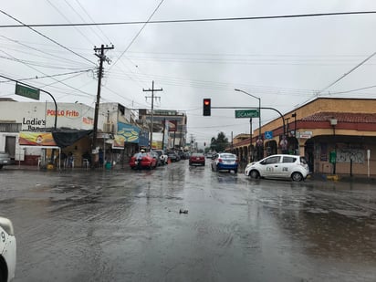 Protección Civil en GP reportó un acumulado de 10 milímetros de agua en un lapso de cinco horas. (EL SIGLO DE TORREÓN)