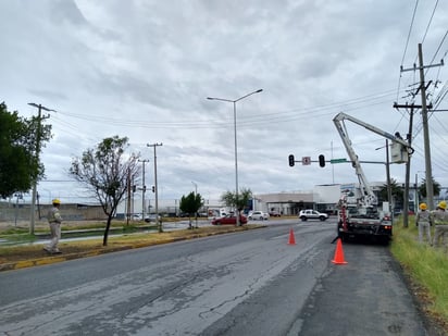 Jorge Zermeño reclamó a la Comisión Federal de Electricidad por cortar la energía en un cárcamo del sector oriente de Torreón. (EL SIGLO DE TORREÓN)