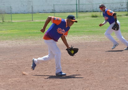 Emocionantes y cerrados juegos, entregó la sexta jornada de la temporada “Francisco Javier Arreola”, en la tradicional Liga de Softbol Industrial y Comercial, que este domingo 17 de octubre volverá a poner en acción los diamantes laguneros.
