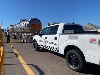 En Lerdo aseguran tráiler con 66 mil litros de combustible de procedencia ilícita. (EL SIGLO DE TORREÓN)