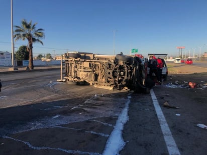 El accidente ocurrió cerca de las 7:00 de la mañana de este sábado. (EL SIGLO DE TORREÓN)
