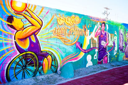 Se pintó un mural en la colonia Parque Hundido para reconocer a los jóvenes deportistas. (CORTESÍA)