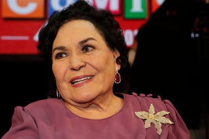 Carmen, nieta de Carmen Salinas, informó que hasta la noche de este domingo, la situación de la actriz es la misma, sin cambios importantes, sin mejoría, pero que tampoco ha empeorado.