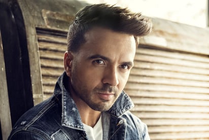 El cantautor puertorriqueño Luis Fonsi asegura sentirse 'más cómodo que nunca para poner en marcha aventuras diferentes' musicales y en el mejor momento de su carrera, coincidiendo con la vuelta al romanticismo de su nuevo sencillo 'Nuestra balada'.
