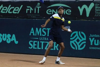 El tenista mexicano Rodrigo Pacheco sigue dando espectáculo ante su gente yucateca y avanzó a los cuartos de final del 34º Mundial Juvenil Yucatán (Grado A).
