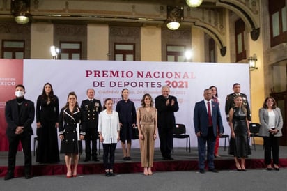 La triple medallista olímpica en taekwondo y campeona del mundo, María del Rosario Espinoza, compartió su sentir luego de recibir el PND. (ESPECIAL)