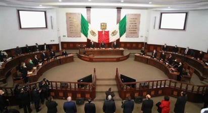 El pasado viernes los legisladores locales tuvieron una sesión que duró más de cinco horas. (ARCHIVO) 