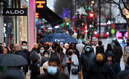 El Gobierno del Reino Unido comunicó este viernes 122,186 nuevos contagios de coronavirus en 24 horas, el tercer récord desde el inicio de la pandemia por tercer día consecutivo y unos 3,000 más que ayer. (EFE)

 