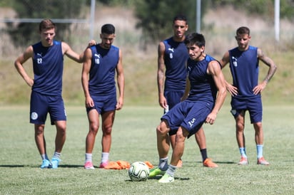 Franco Pizzichillo y Leonardo Suárez son nuevos jugadores de los Guerreros. (ARCHIVO)