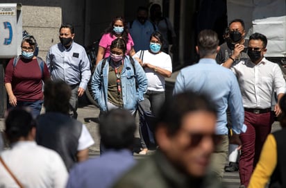 México suma 220 muertes y 8,688 nuevos casos de COVID-19; acumula 5,563,080 contagios