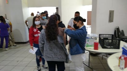 Aplicarán alrededor de 20 mil primeras dosis de la vacuna antiCovid a menores en región norte de Coahuila