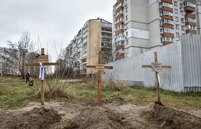 Las autoridades locales han enterrado unos 280 cadáveres en una fosa común al no poder utilizar para ello el cementerio municipal. (ARCHIVO)