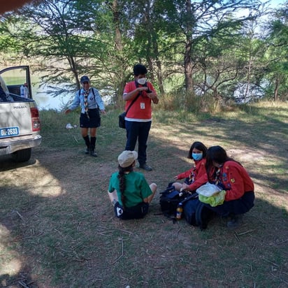 Los Scouts hacían recomendaciones a los paseantes sobre qué puntos se pueden visitar, no encender fogatas y no introducirse a nadar al río.