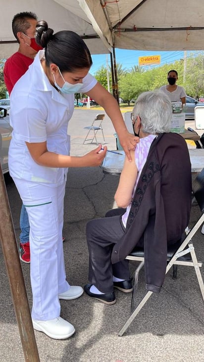 En el Hospital General 450, bajó el número de camas ocupadas; de nueve, volvió a quedar en cinco. (EL SIGLO DE TORREÓN)