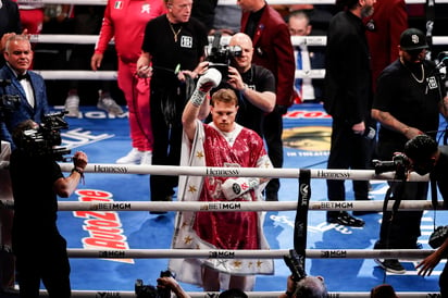 ¿Daña la derrota frente Dmitry Bivol el legado de 'Canelo'?