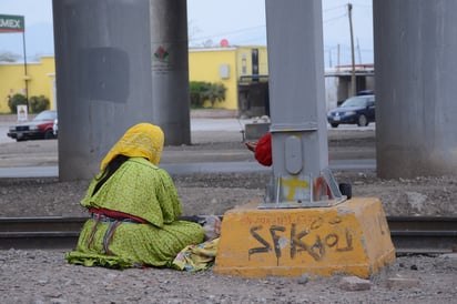 La pobreza y discriminación se convierten en situaciones donde en apariencia, la economía moderna parece cerrar sus puertas ante los indígenas. (EL SIGLO DE TORREÓN)