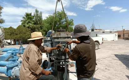 Los trabajos de mantenimiento por parte del Simas iniciaron el jueves y concluirán en fin de semana, lo que provoca baja presión. (EL SIGLO DE TORREÓN)