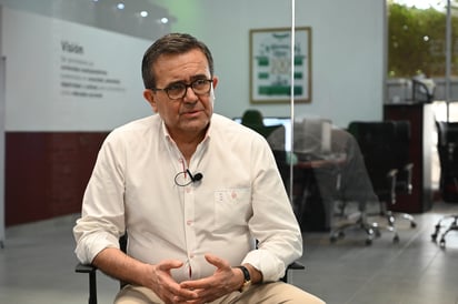 El exsecretario de Economía y diputado federal Ildefonso Guajardo reiteró la necesidad de liderazgos y experiencia.