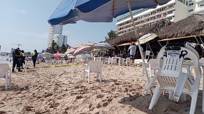 El dentista, originario de La Laguna, se encontraba conviviendo con tres personas a la orilla del mar cuando recibió el disparo.