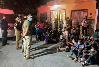 La mayoría de quienes ingresan por la frontera sur son personas negras, morenas e indígenas de América Central y el Caribe que no tienen visas para entrar a México. (ARCHIVO)