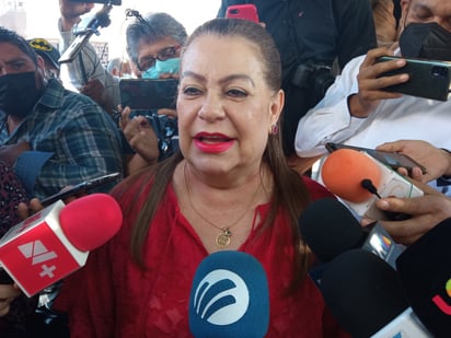 La alcaldesa electa Leticia Herrera dijo que la ciudadanía ya le ha estado pidiendo pipas. (EL SIGLO DE TORREÓN)