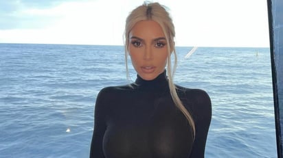 Kim Kardashian se convierte en 'Batgirl'