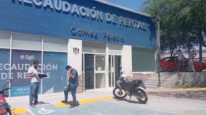 Aumentan las solicitudes de licencia y plaqueo por parte de los motociclistas tras la puesta en marcha del operativo Cero Tolerancia. (EL SIGLO DE TORREÓN)