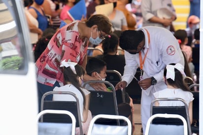 El pasado martes inició la vacunación contra la COVID-19 para niños y niñas del municipio de Tlahualilo y hubo gran demanda.