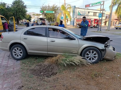 Los conductores de los vehiculos aseguraron haber pasado con el semáforo en verde cuando ocurrió el accidente.