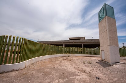 El proyecto de la Unidad de Medicina Familiar del Instituto Mexicano del Seguro Social en el ejido La Joya fue anunciado hace trece años por el entonces presidente de México, Felipe Calderón.