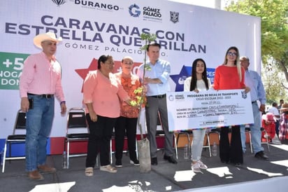 Acuden la alcaldesa, Leticia Herrera Ale y el gobernador de Durango, Esteban Villegas a San Felipe.