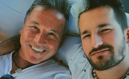 Ricardo Montaner desata polémica besando a su hijo en la boca y demanda a psicóloga