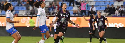 Jennifer Hermoso celebra luego de marcar de penal el tanto con el que las Tuzas derrotaron 2-1 a Rayadas (CORTESÍA LIGA MX) 