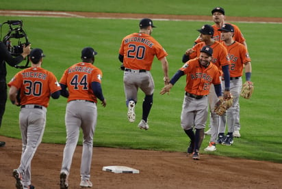 Con una victoria en su estadio, los Astros de Houston se coronarían, pero Filadelfia buscará que el compromiso se vaya a siete juegos.