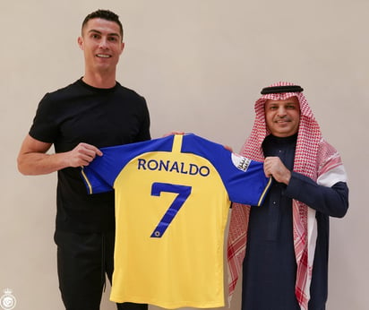 Cristiano Ronaldo firmó por dos años con el Al Nassr de Arabia Saudita; se habla que recibirá 200 millones de dólares por año (ESPECIAL)