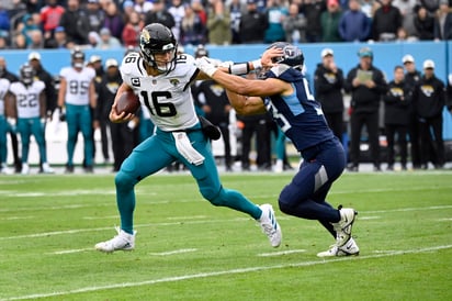 Los Jaguares derrotaron a Tennessee en la semana 14 y hoy buscarán ganar la División Sur cuando reciban a los alicaídos Titanes (AP)