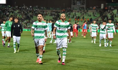 Los Guerreros sufrieron ayer su peor derrota jugando en casa en la Primera División, al caer 5-0 ante los Diablos Rojos de Toluca, con lo que sumaron su quinto partido consecutivo sin conocer la victoria, estancándose con nueve puntos en el undécimo lugar. (Ramón Sotomayor)