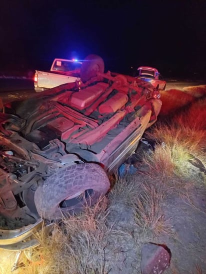 El hombre perdió el control del volante y se salió del camino.