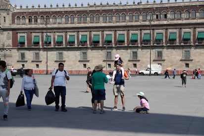 El presidente López Obrador invitó a todos los mexicanos a sumarse a esta concentración. (ARCHIVO)