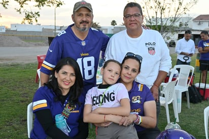 Familia Covarrubias y familia Nava (EL SIGLO DE TORREÓN/EDDIE RUIZ Y RAMÓN SOTOMAYOR)
