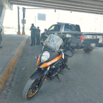 Agentes de Tránsito detienen a ladrón de expendio en el sector oriente de Torreón.