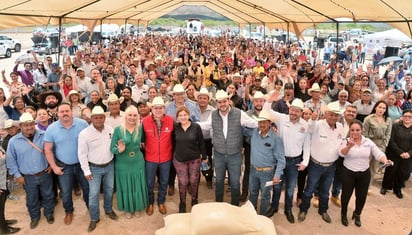 Productores agradecen el apoyo para que el ganado pueda tener alimento en esta etapa del año. (CORTESÍA)