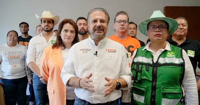 Tras el mensaje de la dirigencia nacional del Partido Verde Ecologista de México, Lenin Pérez dijo que no declinará a favor de nadie y se mantiene en la contienda por la gubernatura de Coahuila. (ESPECIAL)