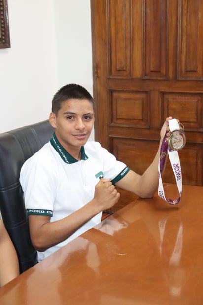 El sampetrino, Jesús Jarath Borrego, platicó su experiencia al obtener la medalla de oro en la competencia nacional de boxeo.