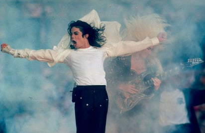 Víctimas de Michael Jackson alegan complicidad de una empresa