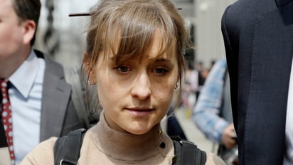 Allison Mack sale de la cárcel; fue condenada por su participación en el culto NXIVM