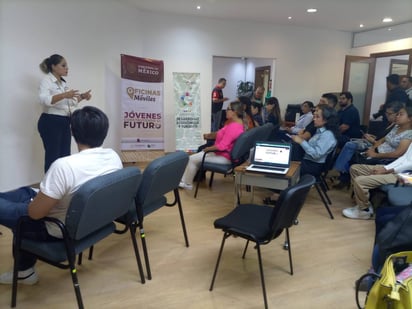 Empresarios recibieron capacitación sobre el programa Jóvenes Construyendo el Futuro.