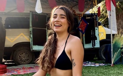 La embajada compartió una ficha con la foto de la joven y algunos datos: cabello castaño, ojos color café, 1.53 metros de estatura, peso aproximado de 50 kilos y tatuajes en los brazos. (ESPECIAL)